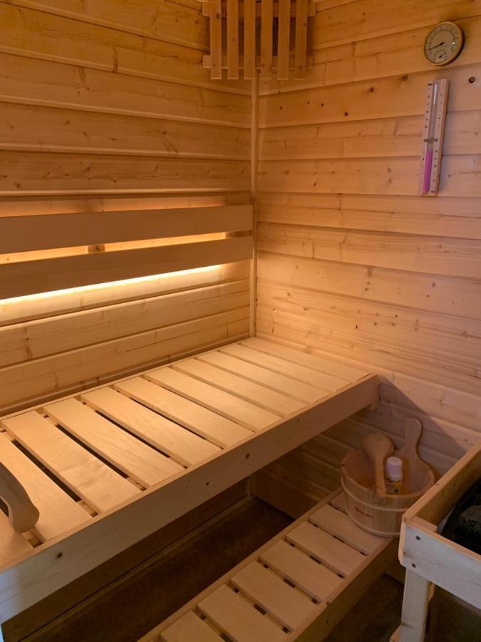 Idyllische Fewo Belling Spa - Eigene Sauna Und E-Ladesaeule Dresden Exterior photo